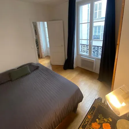 Апартаменты Beautiful T3 A Stone's Throw From The Eiffel Tower